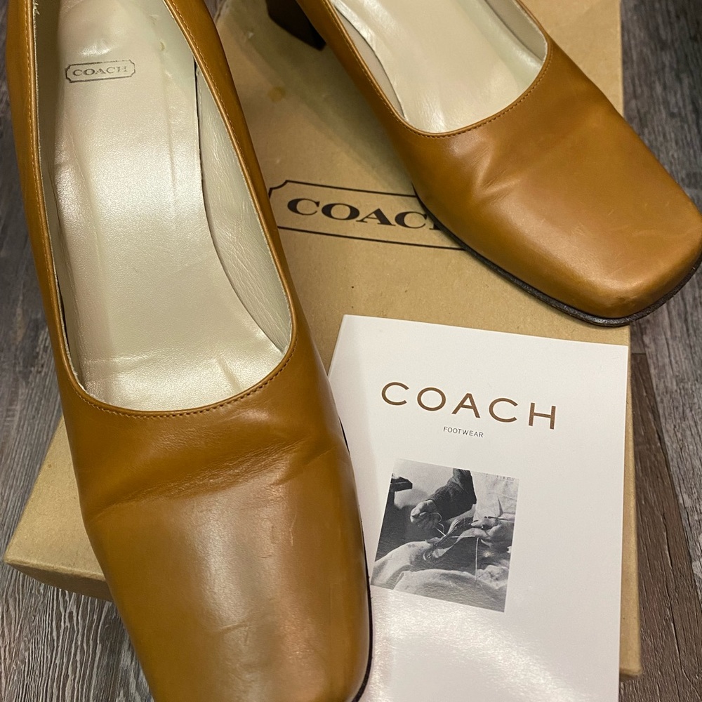 Vintage COACH Camel Nance Calf shoes - Picture 2 of 16